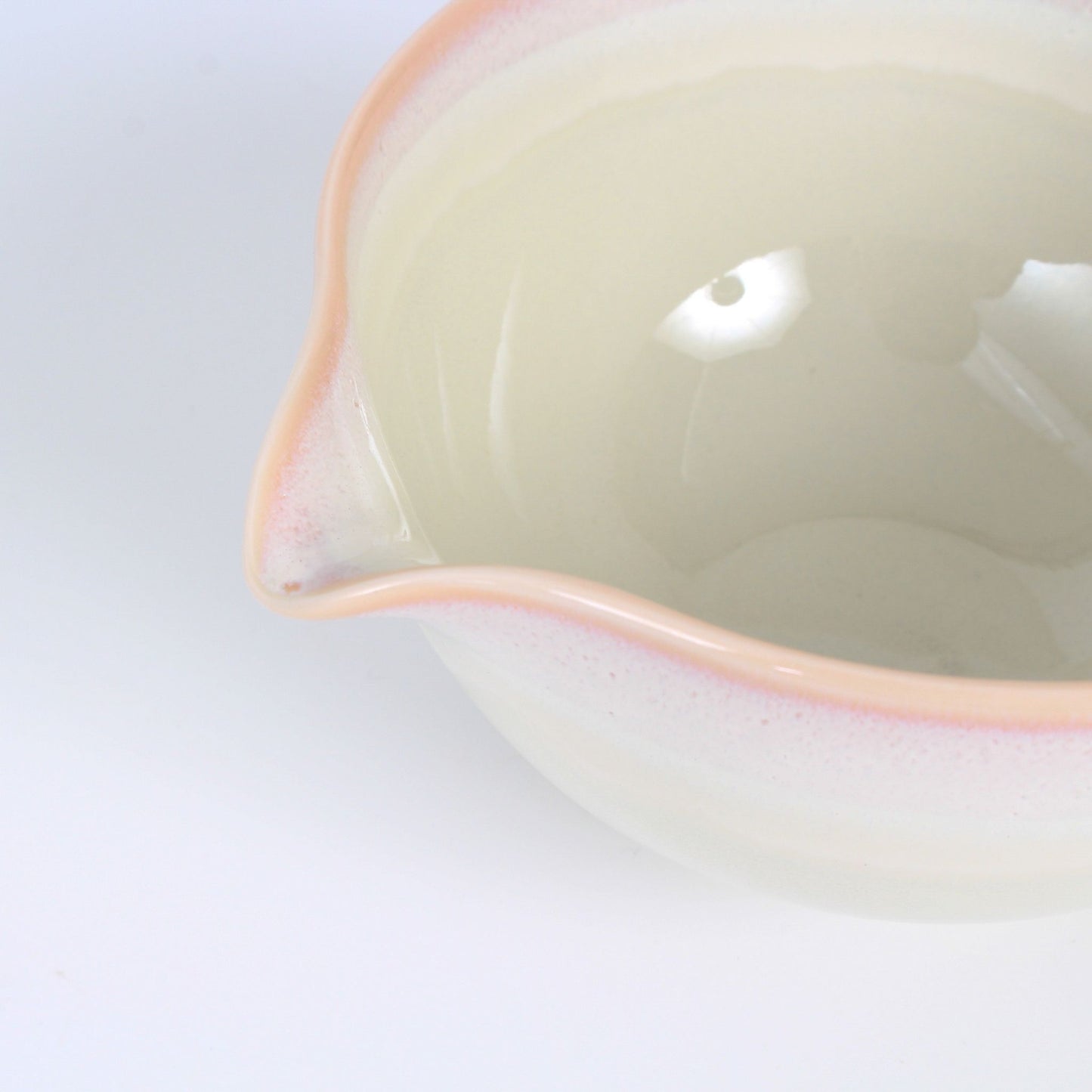 Matcha Latte Bowl - White and Pink