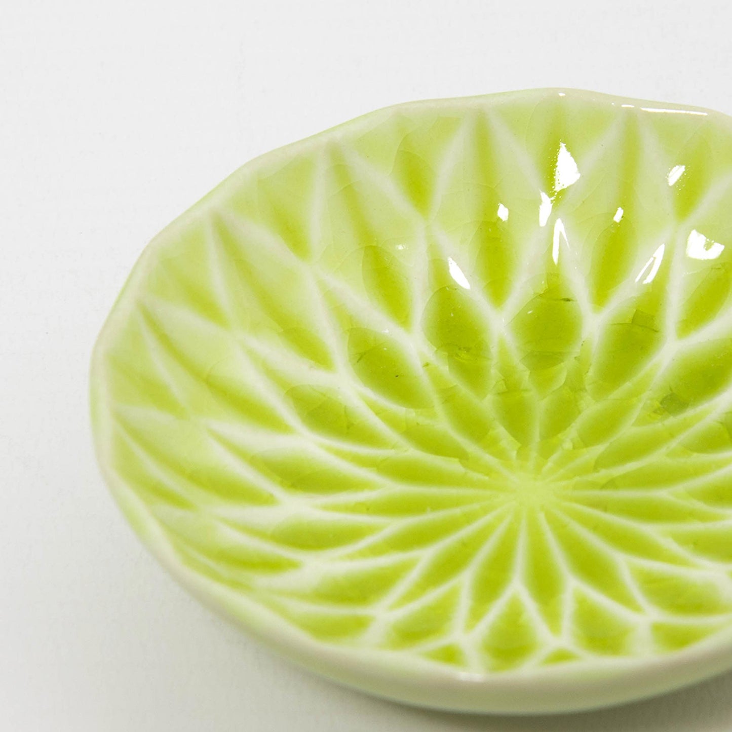 Small Plate Flower Light Green