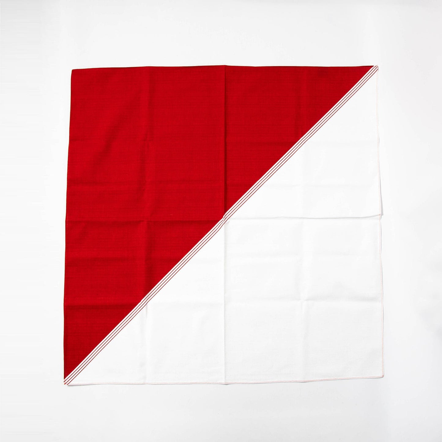 Medium Furoshiki - Hare Tsutsumi Diagonal Bicolor Red