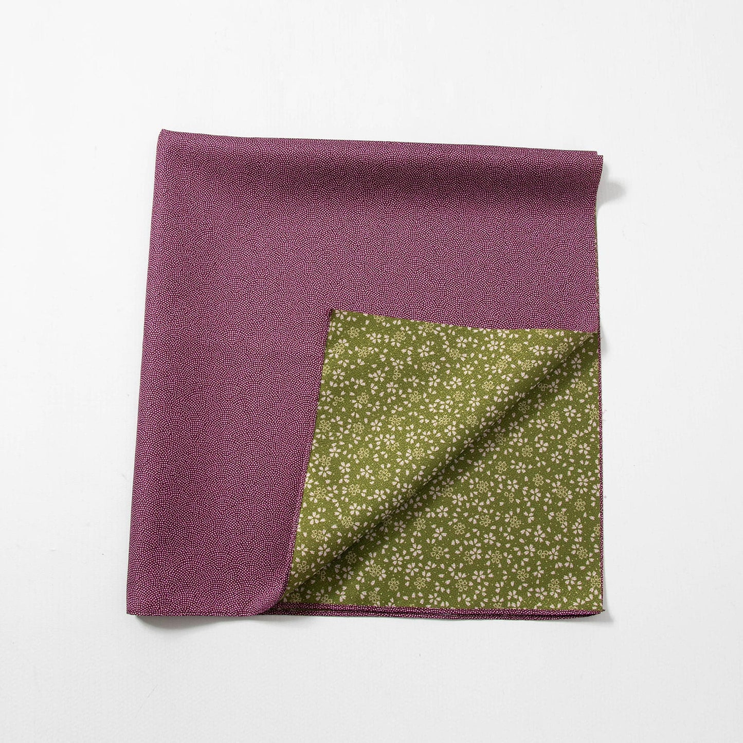 Medium Furoshiki - Amunzen Reversible Sharkskin Pattern / Sakura Purple Green