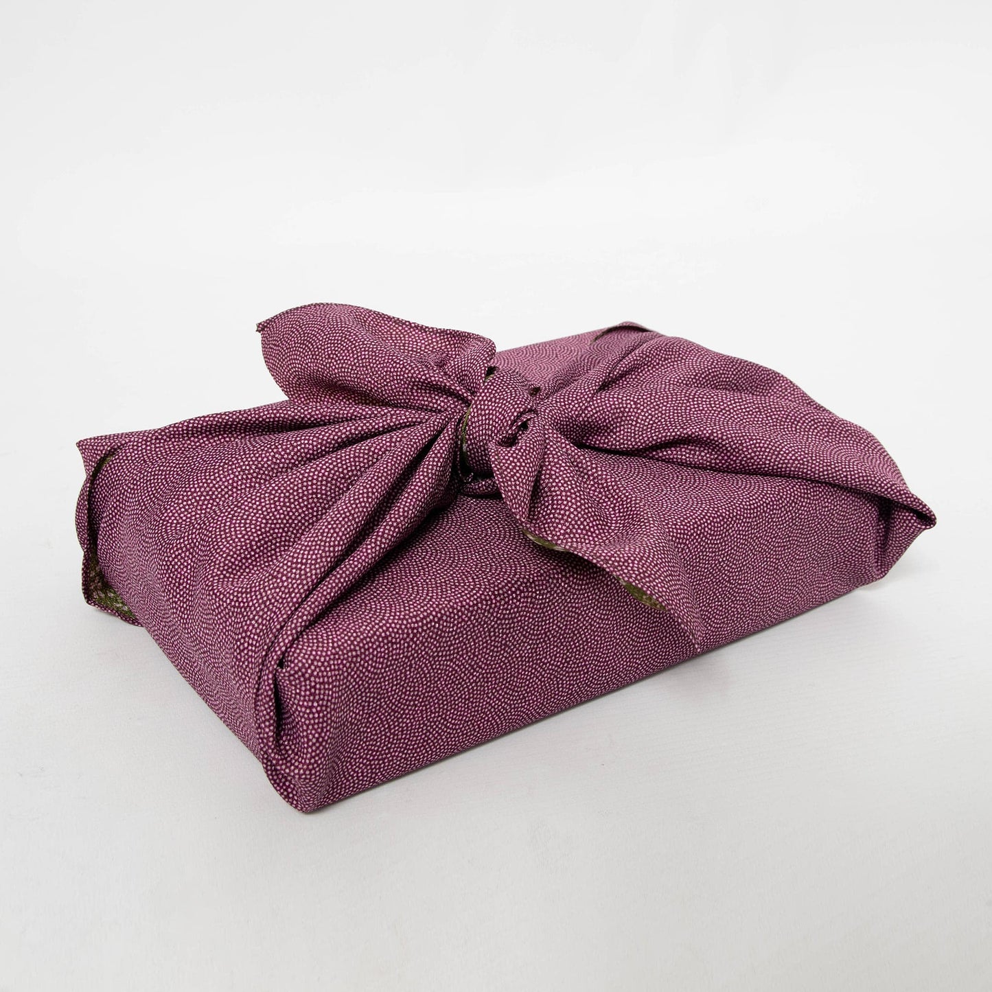 Medium Furoshiki - Amunzen Reversible Sharkskin Pattern / Sakura Purple Green