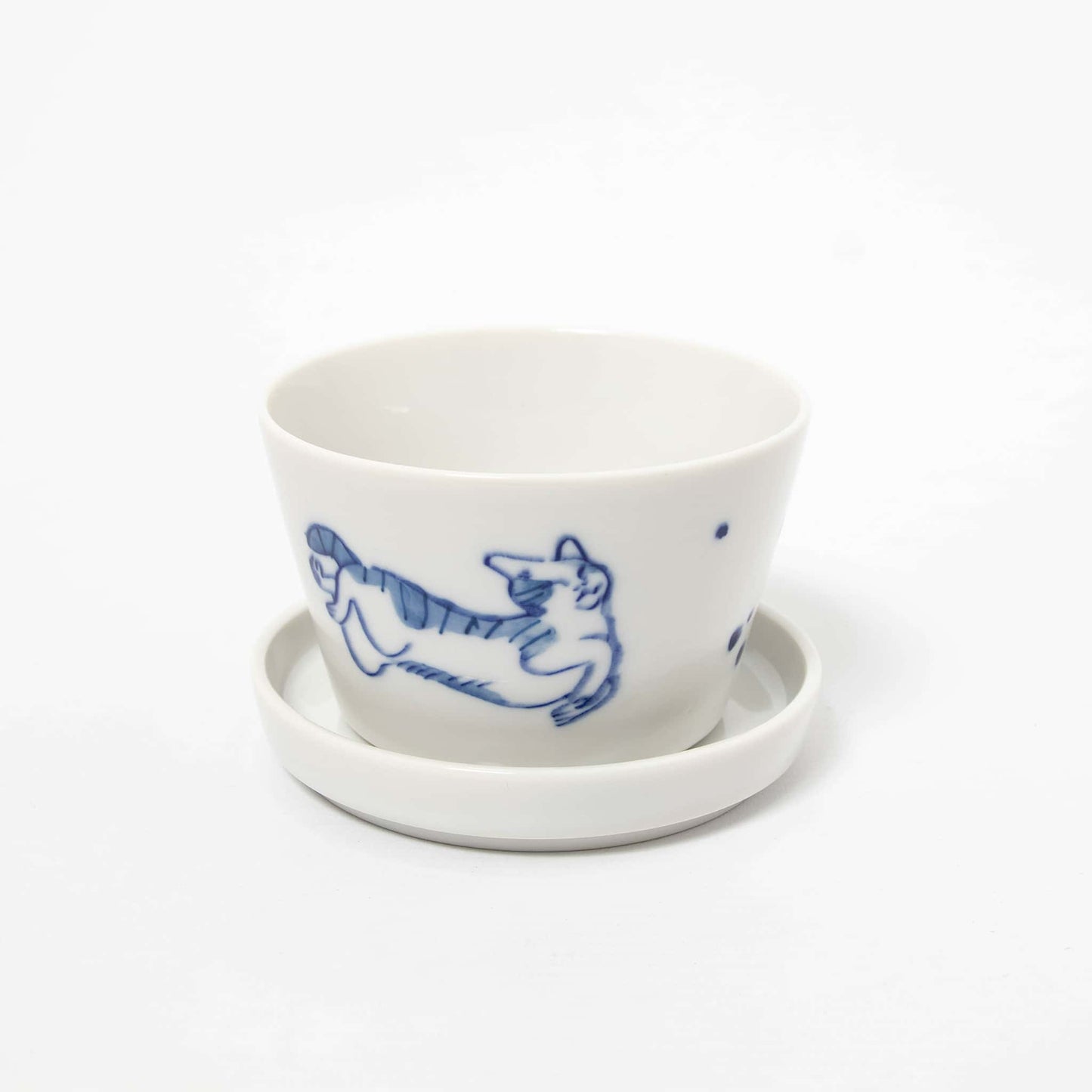 Cup with Small Lid Plate - Relaxed Cat