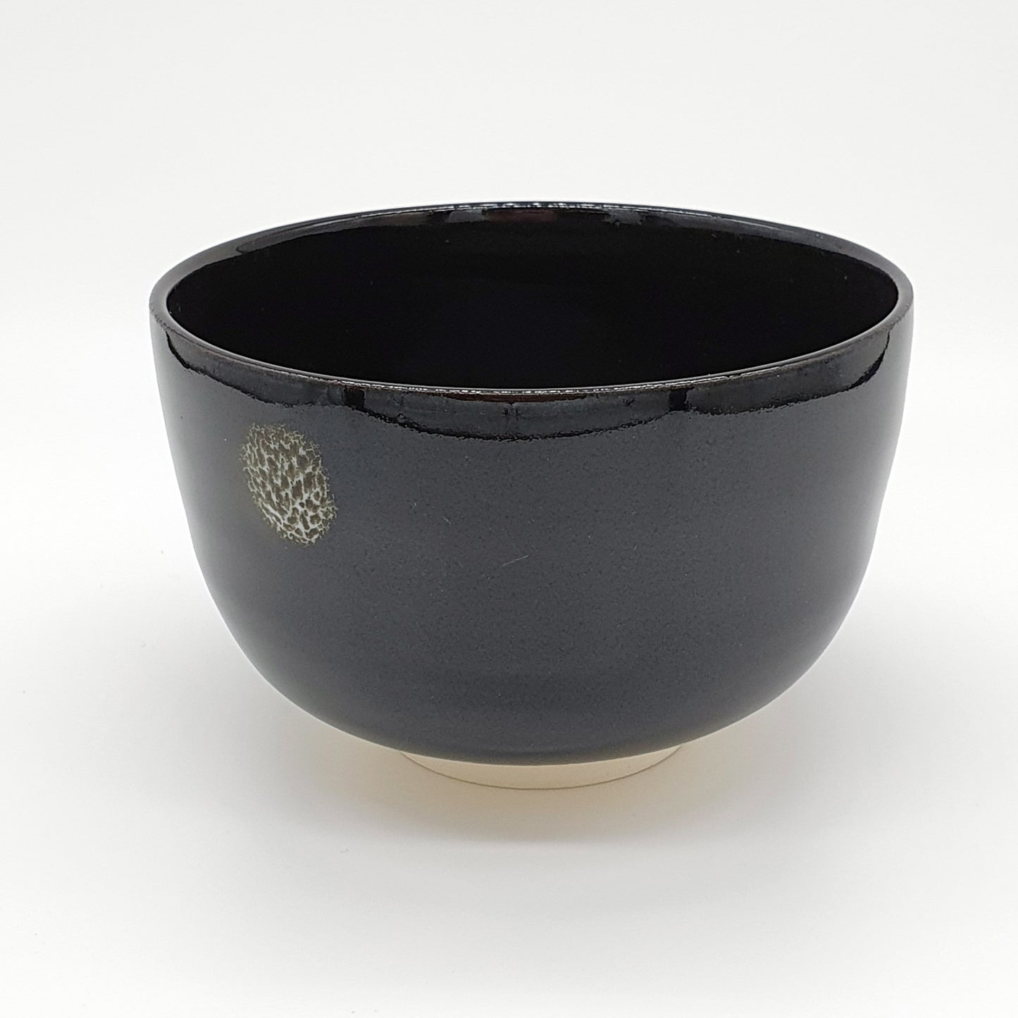 Matcha Bowl - Black Glaze with Whiter Pattern