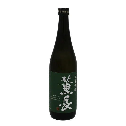 KUNCHO Junmai Ginjo Green Label sake bottle from Hita, Oita