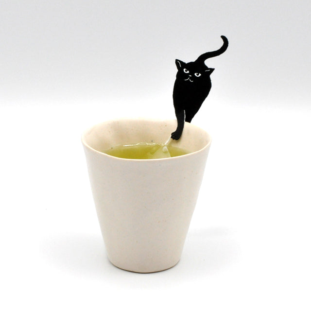 Tabby Cat Tea – Japanese Green Tea with Cat-Shaped Tags