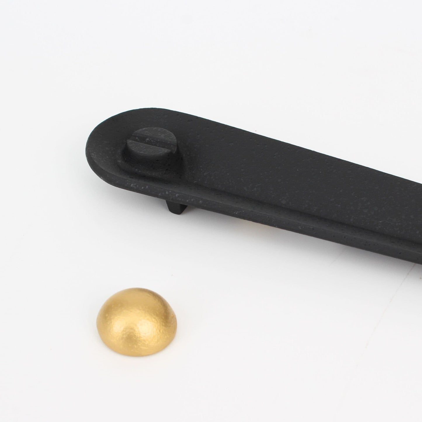 Cast Iron Incense Holder - Sasagatarochi