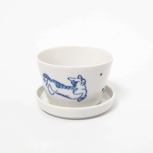 Cup with Small Lid Plate - Relaxed Cat