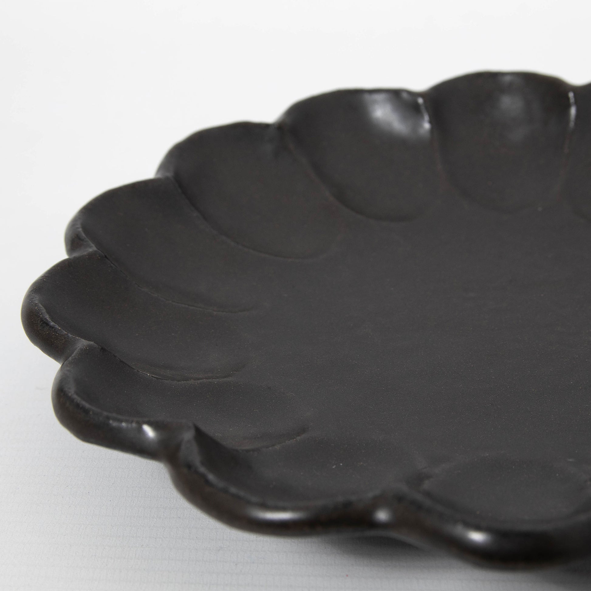 Rinka Plate Black 21.5cm